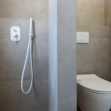 Gasthuis Vounali 4*